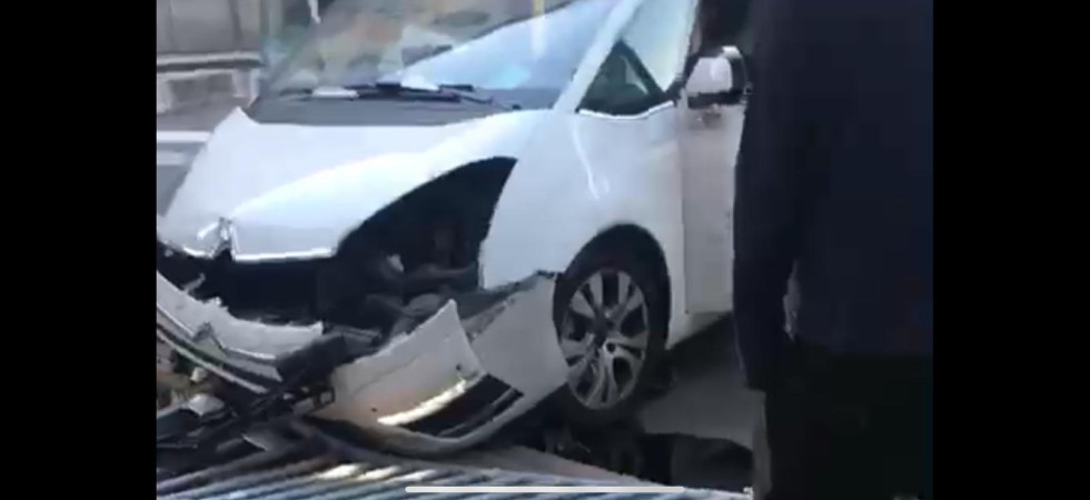 Perde il controllo dell'auto e si schianta, paura nelle prime ore a Trento per una 56enne